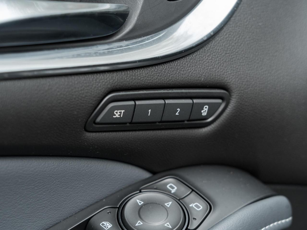 2022 Buick Enclave Premium Photo