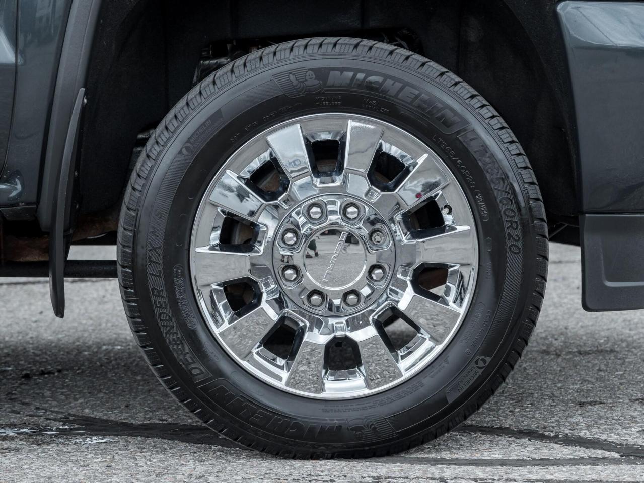 2019 GMC Sierra 2500 HD Denali Photo3