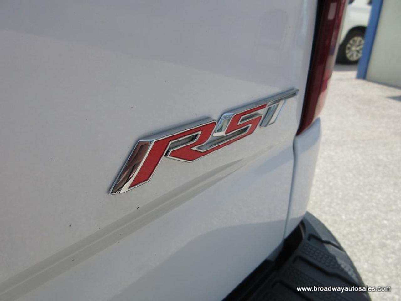 2021 Chevrolet Silverado 1500 LIKE NEW RST-Z71-EDITION 5 PASSENGER 3.0L - DURAMAX.. 4X4.. CREW-CAB.. SHORTY.. HEATED SEATS.. BACK-UP CAMERA.. BLUETOOTH SYSTEM.. Photo