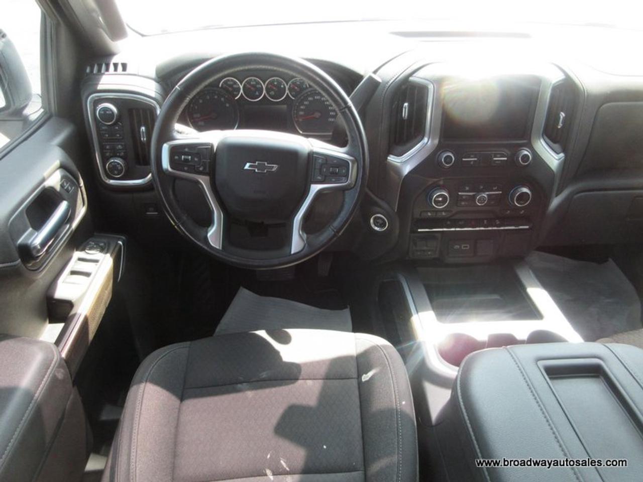 2021 Chevrolet Silverado 1500 LIKE NEW RST-Z71-EDITION 5 PASSENGER 3.0L - DURAMAX.. 4X4.. CREW-CAB.. SHORTY.. HEATED SEATS.. BACK-UP CAMERA.. BLUETOOTH SYSTEM.. Photo