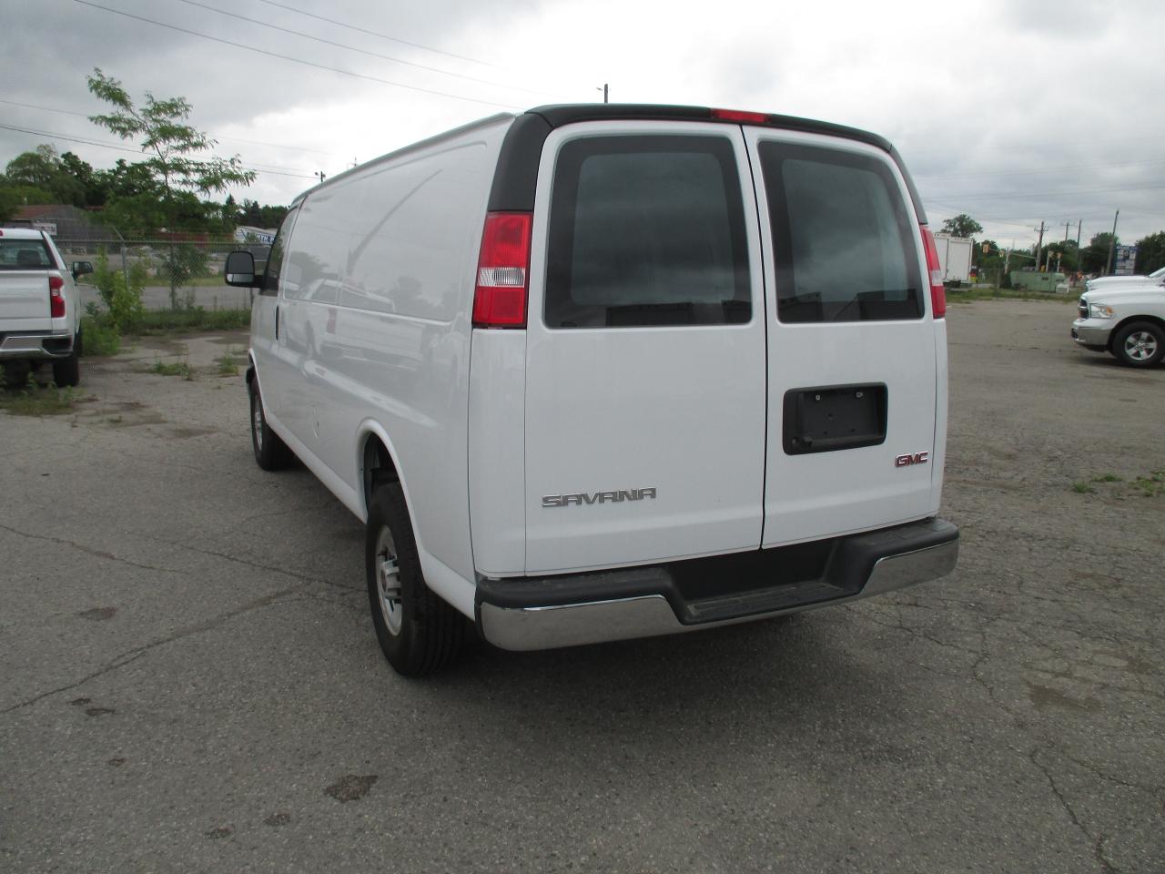 2023 GMC Savana 2500 RWD 2500 155" - Photo #6