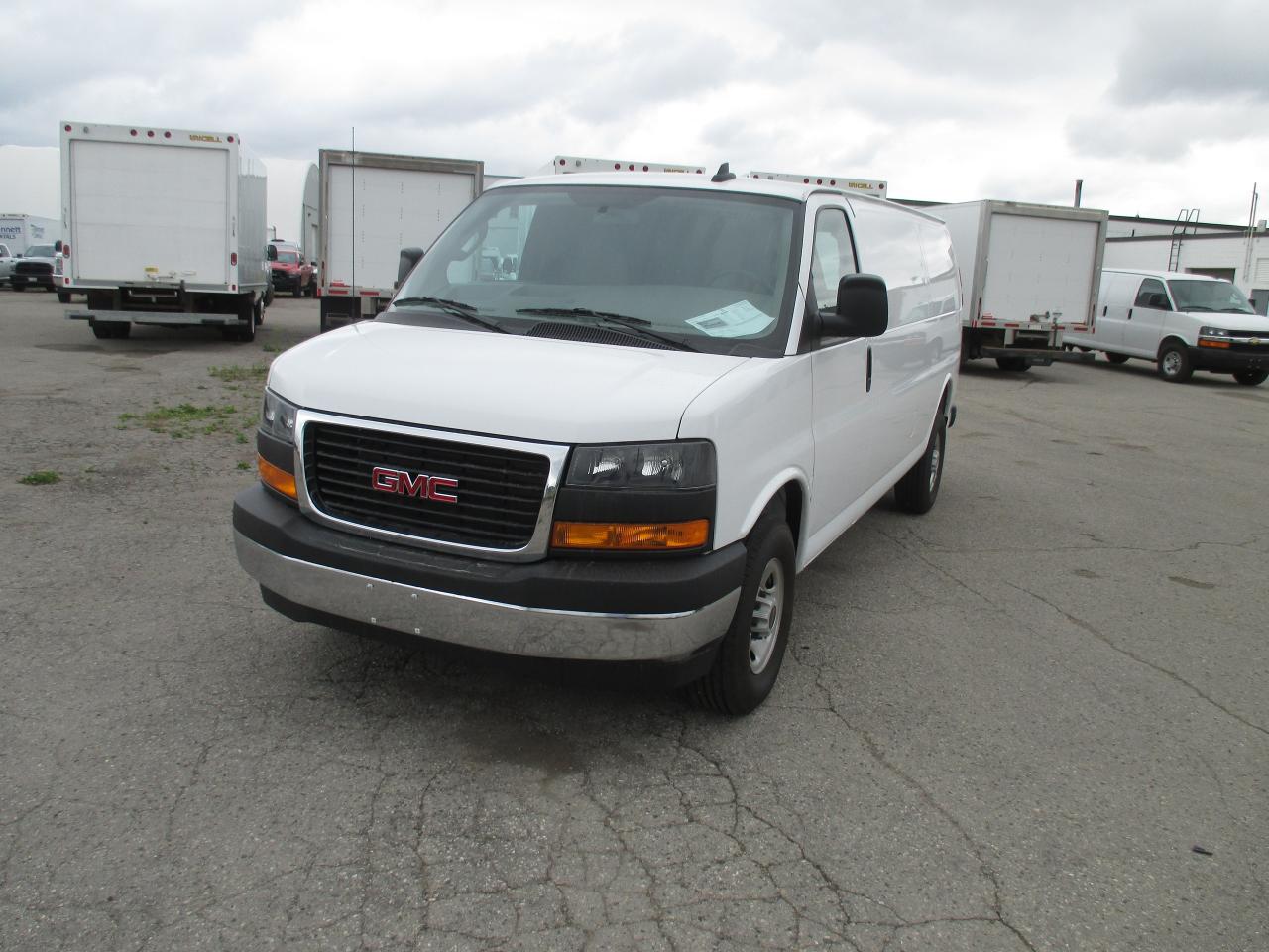 2023 GMC Savana 2500 RWD 2500 155" - Photo #2