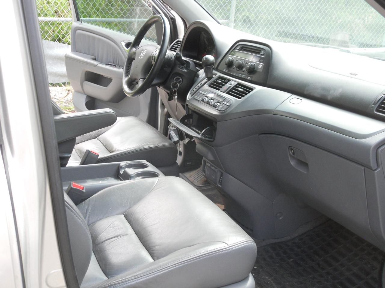 2007 Honda Odyssey EXL - Photo #12
