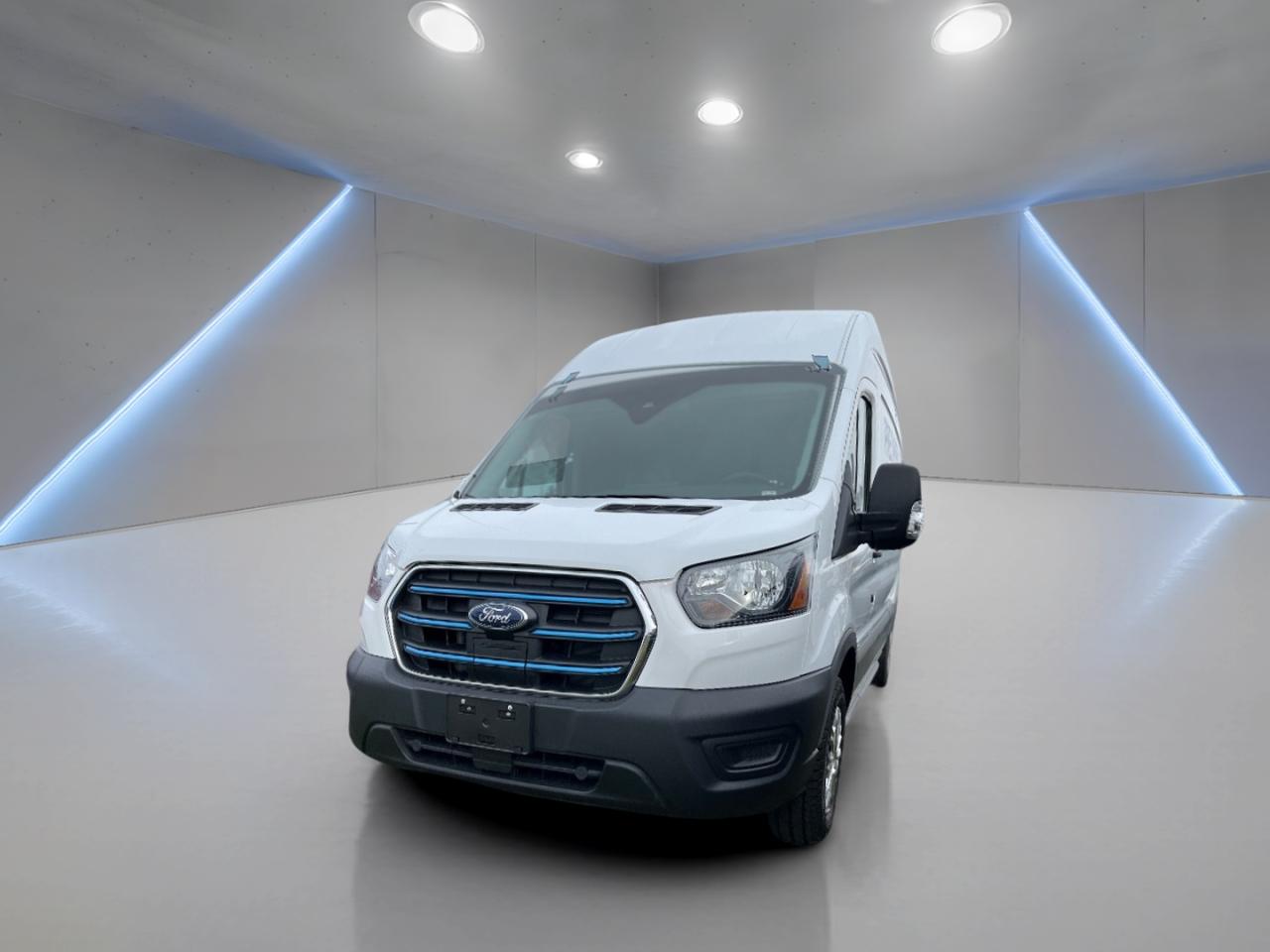 2023 Ford E-Transit BASE Photo0