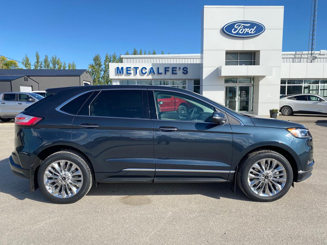 2024 Ford Edge Titanium AWD Photo0