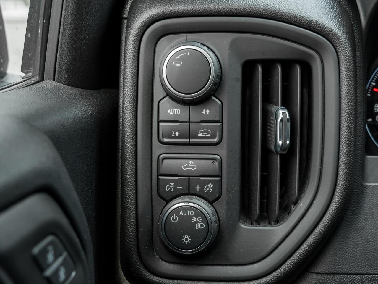 2021 Chevrolet Silverado 1500 Custom Photo