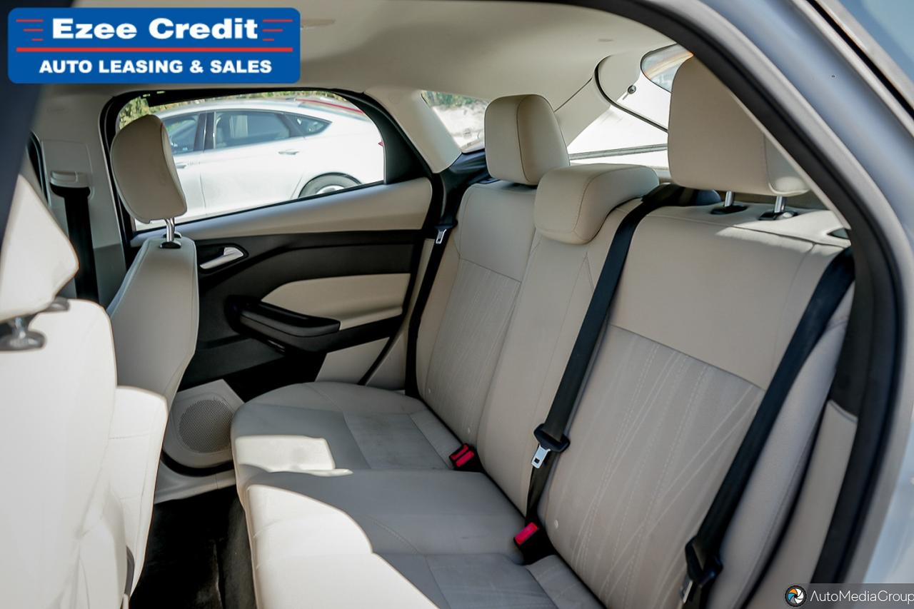 2016 Ford Focus SE Photo14