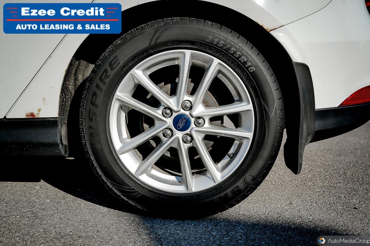 2016 Ford Focus SE Photo12