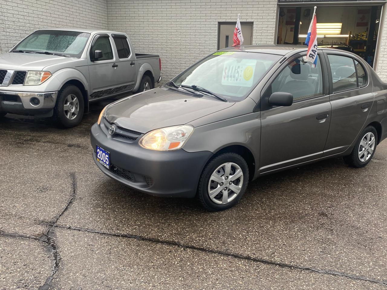 2005 Toyota Echo 