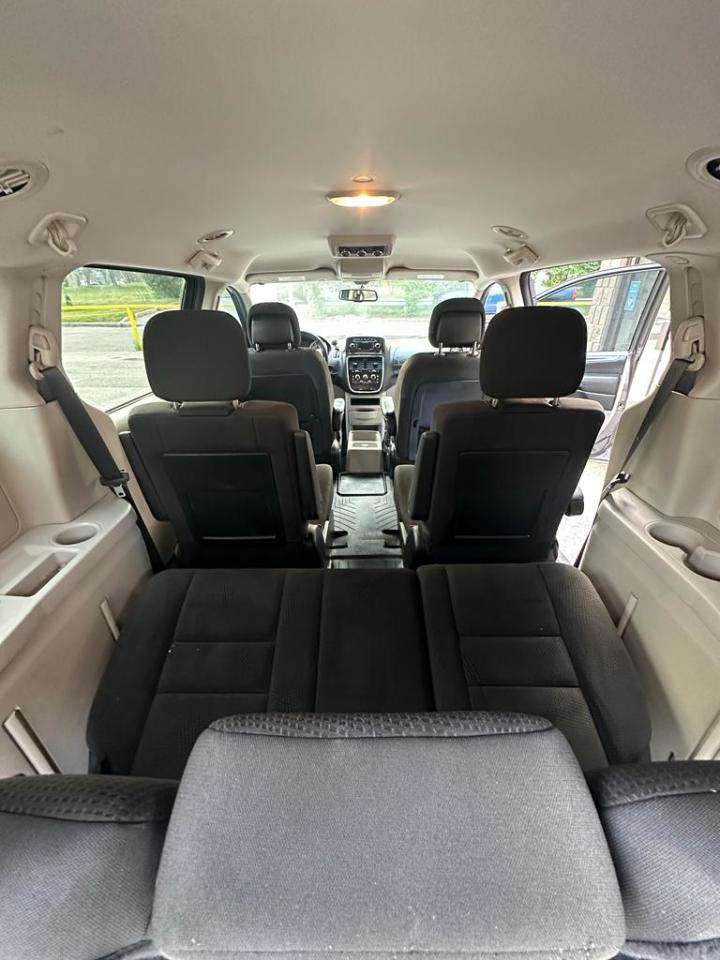 2017 Dodge Grand Caravan  - Photo #12