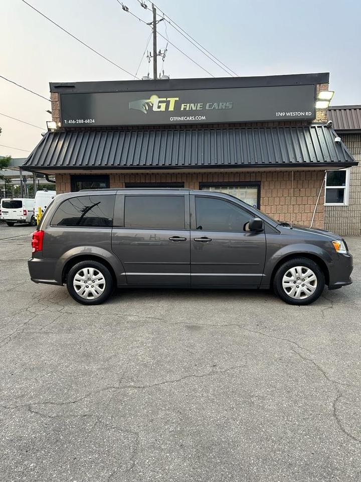2017 Dodge Grand Caravan  Photo5