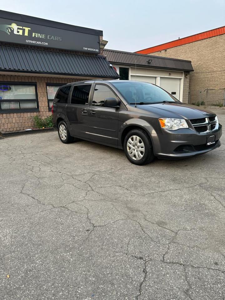 2017 Dodge Grand Caravan  - Photo #4