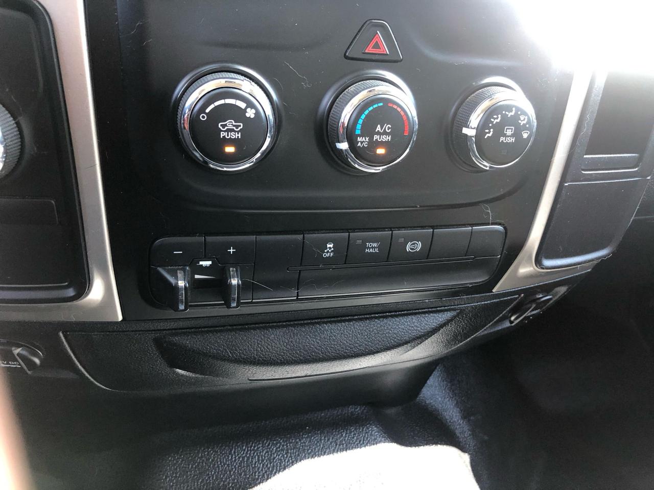 2014 RAM 3500 6.7  Cummins turbo diesel - Photo #14
