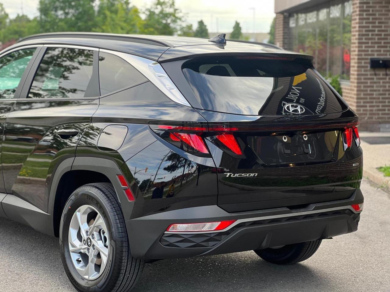 2023 Hyundai Tucson Preferred Photo3