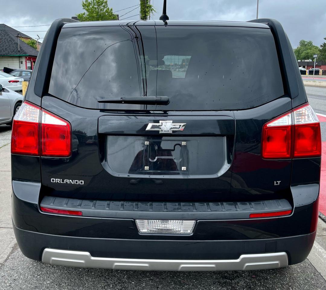 2014 Chevrolet Orlando Alloywheels,Bluetooth ,CruiseControl and many more Photo2