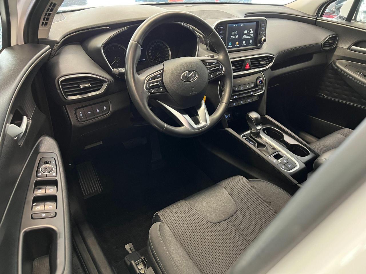 2020 Hyundai Santa Fe Essential AWD+New Tires+AdaptiveCruise+CLEANCARFAX - Photo #17