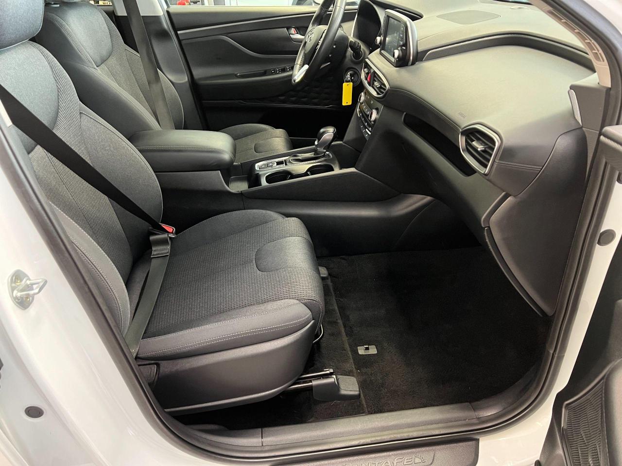 2020 Hyundai Santa Fe Essential AWD+New Tires+AdaptiveCruise+CLEANCARFAX - Photo #21
