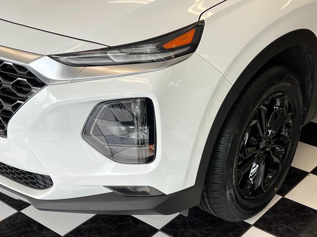 2020 Hyundai Santa Fe Essential AWD+New Tires+AdaptiveCruise+CLEANCARFAX - Photo #36