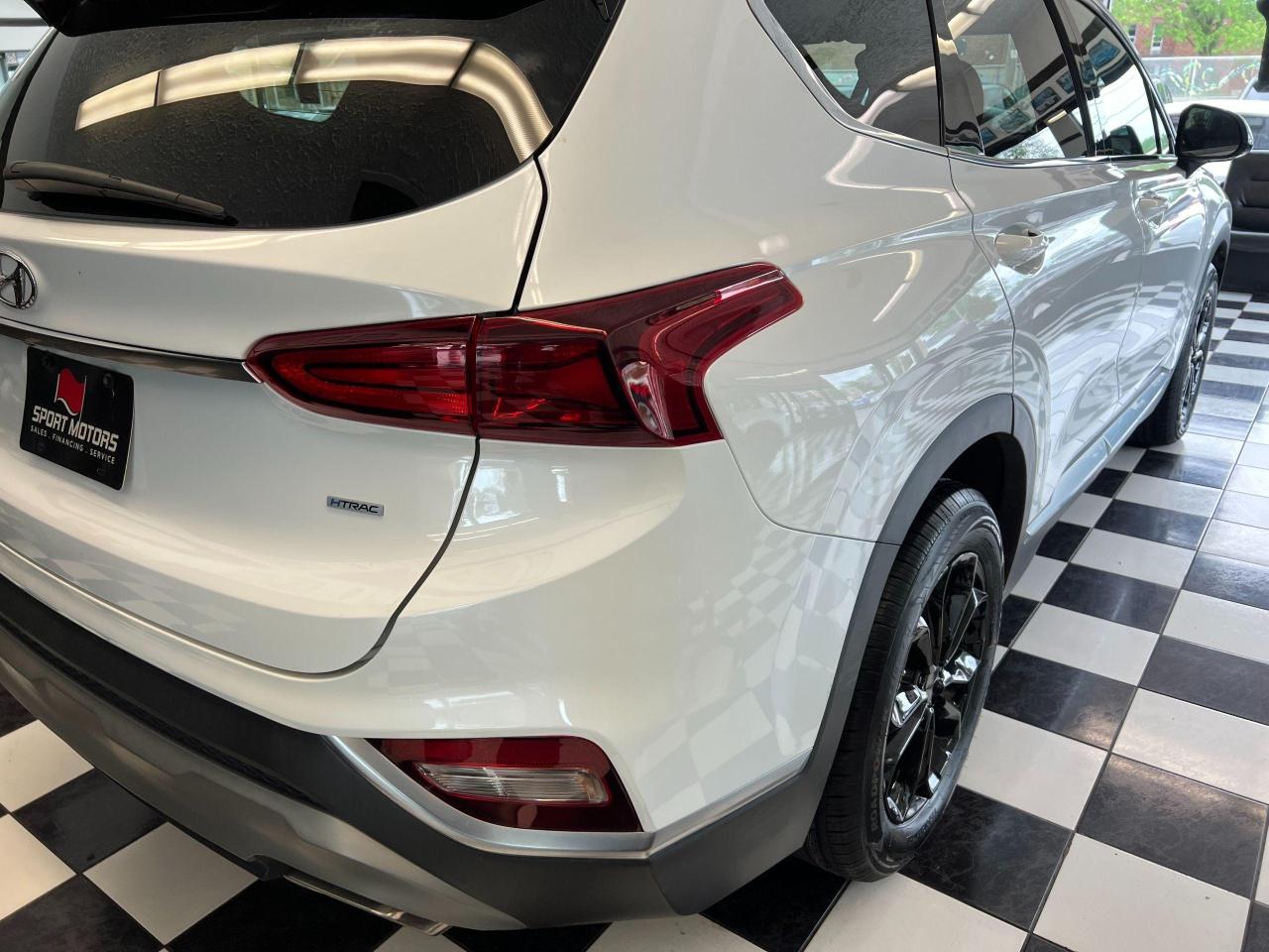 2020 Hyundai Santa Fe Essential AWD+New Tires+AdaptiveCruise+CLEANCARFAX - Photo #38
