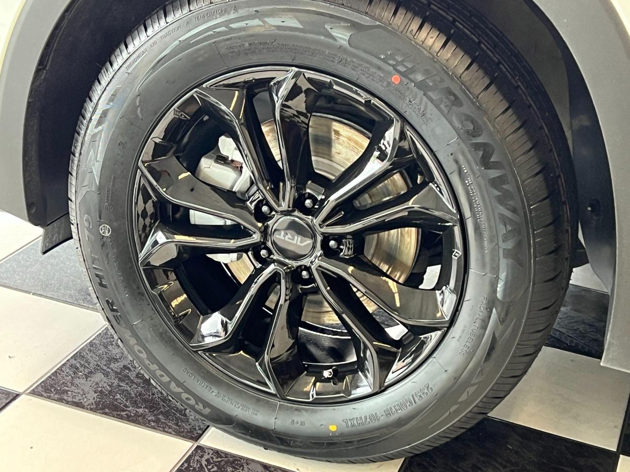 2020 Hyundai Santa Fe Essential AWD+New Tires+AdaptiveCruise+CLEANCARFAX - Photo #45
