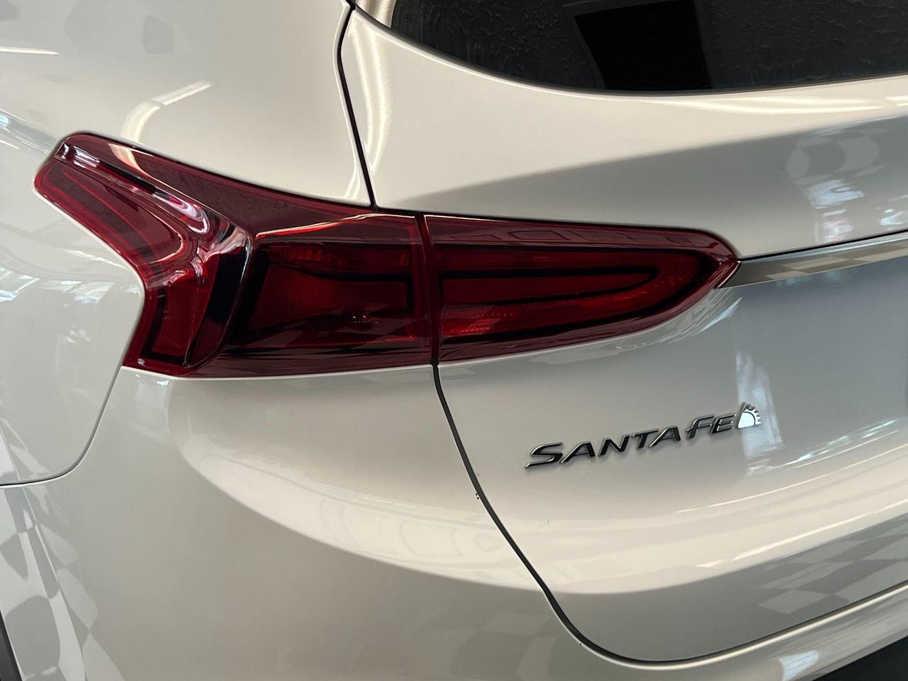 2020 Hyundai Santa Fe Essential AWD+New Tires+AdaptiveCruise+CLEANCARFAX Photo107