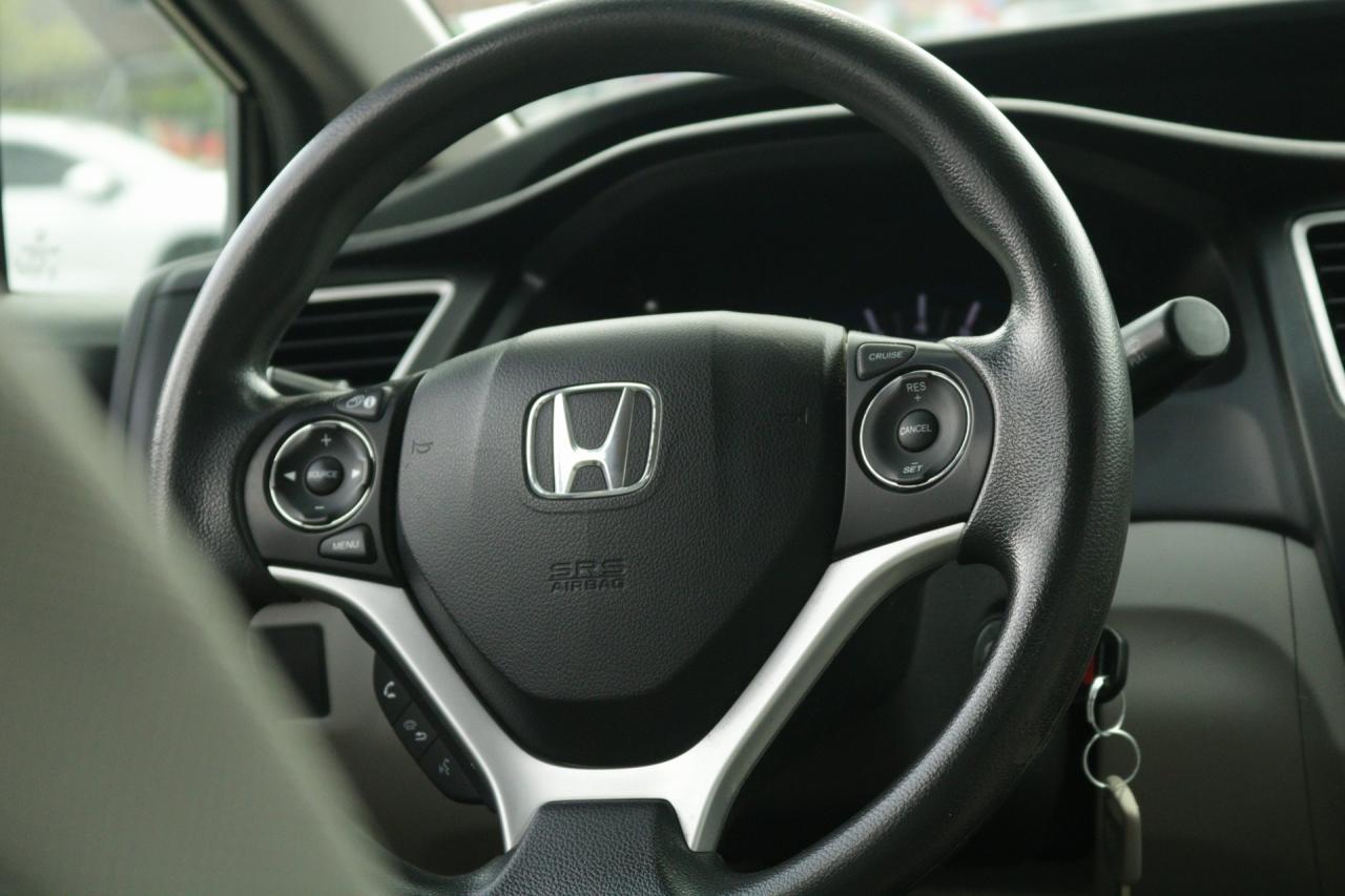 2015 Honda Civic 4dr Auto LX - Photo #17