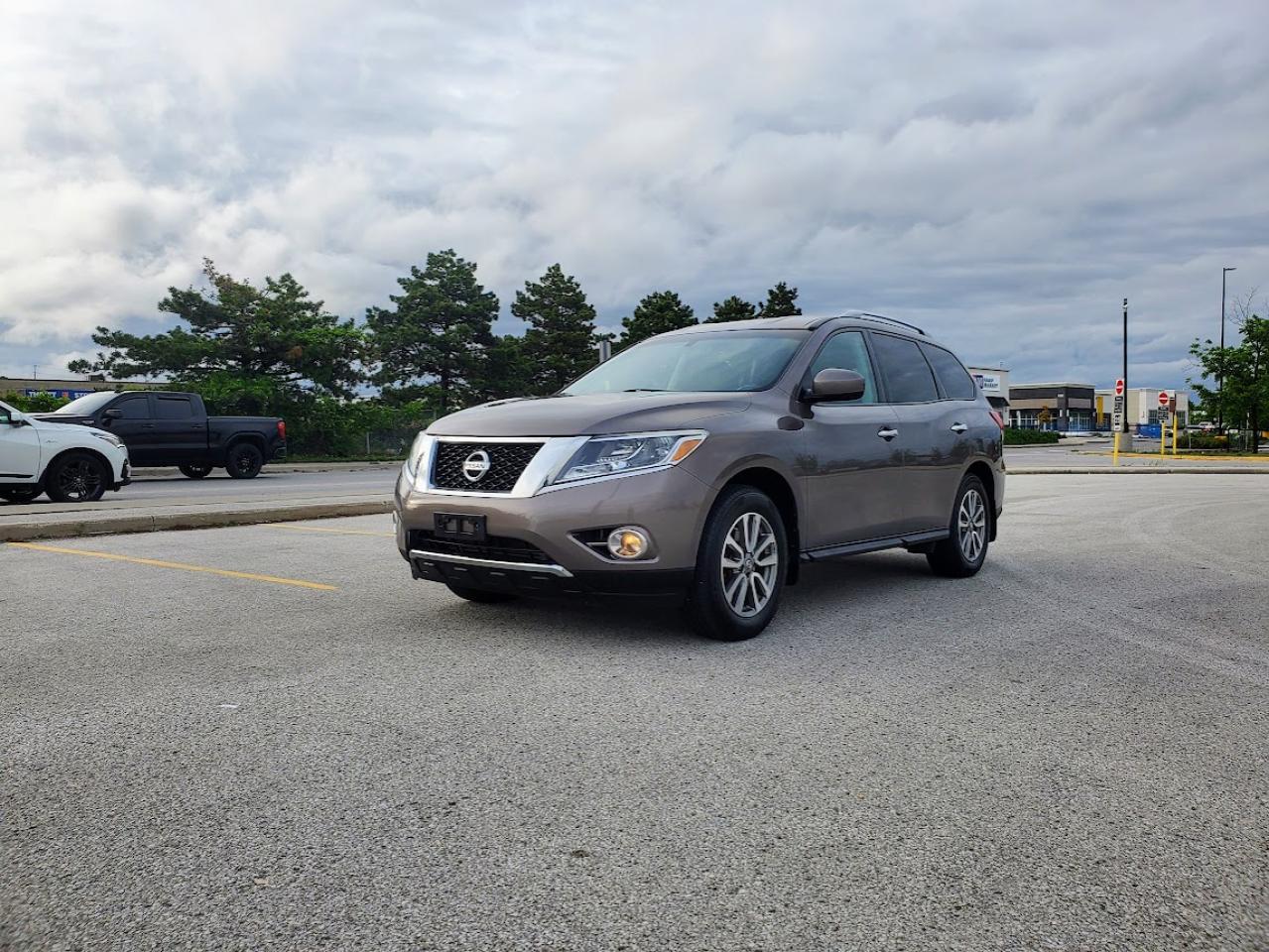 Used 2014 Nissan Pathfinder 4X4,NO ACCIDENT,ONE OWNER,REAR CAMERA,DVD,CERTIFIE for sale in Mississauga, ON