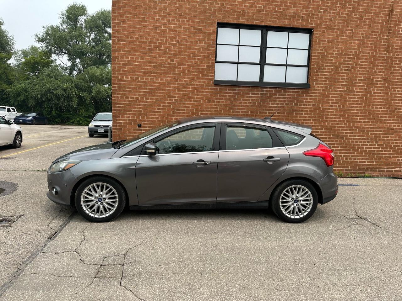 2013 Ford Focus Titanium Navigation Leather Photo