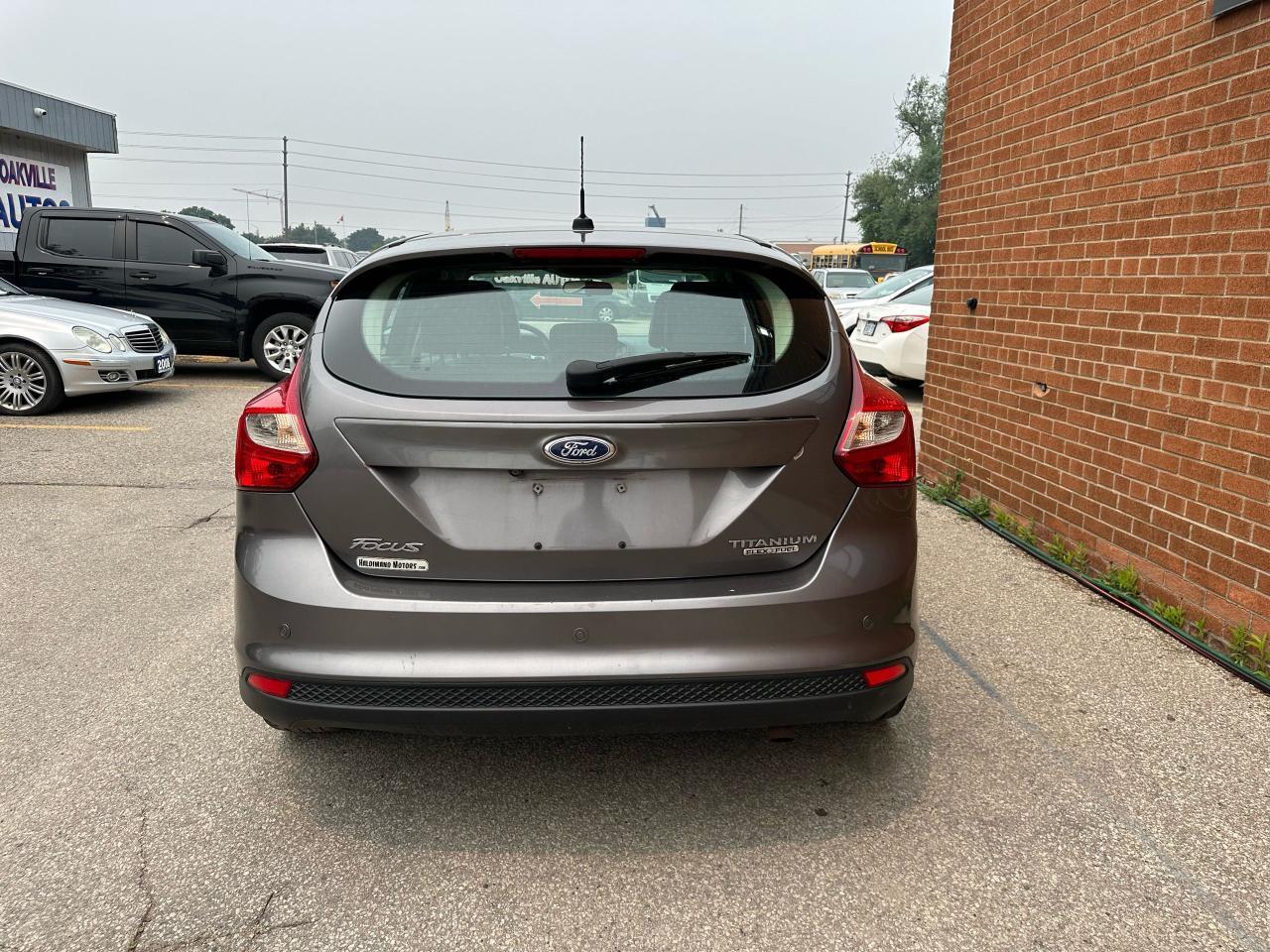 2013 Ford Focus Titanium Navigation Leather Photo