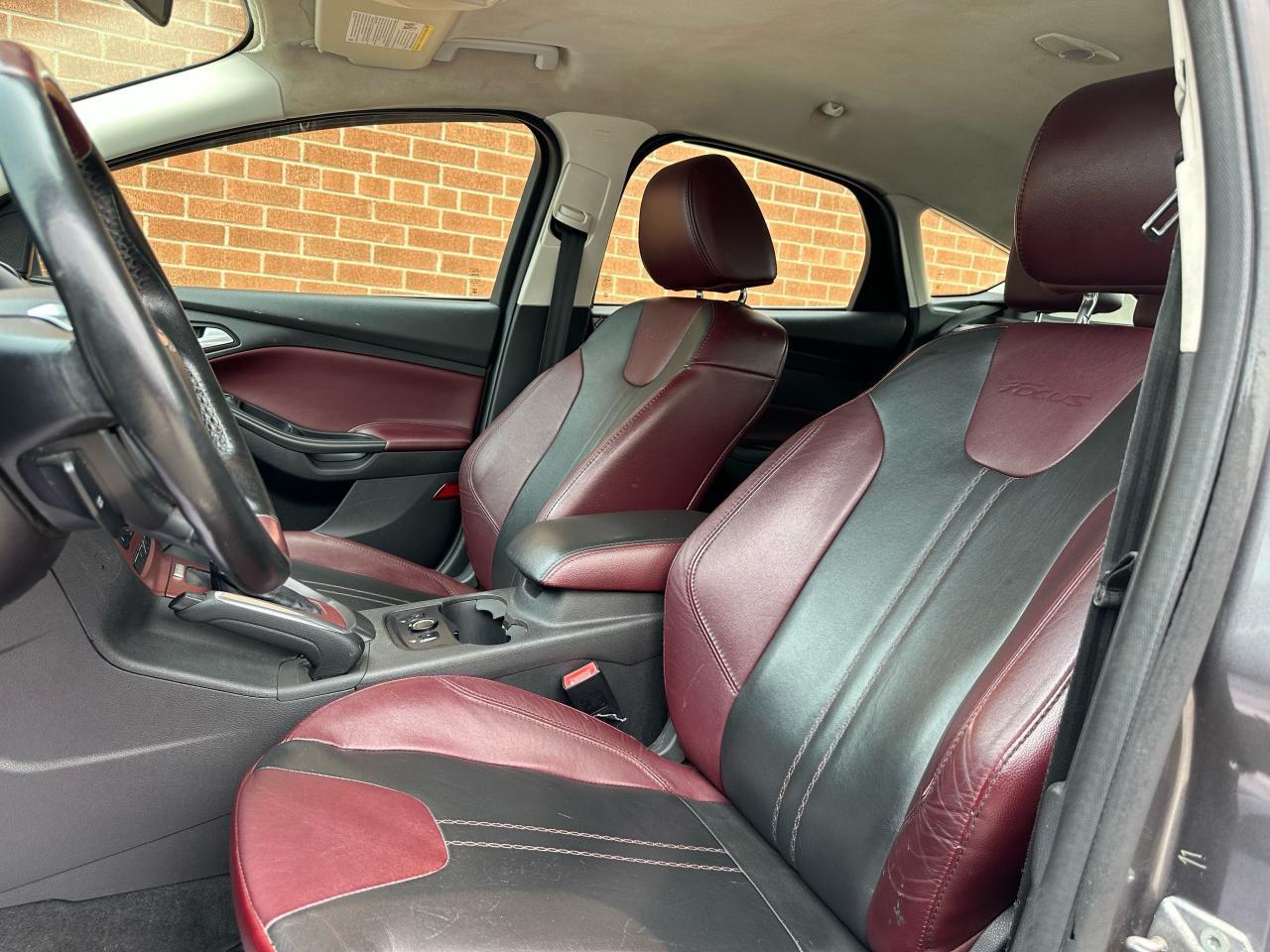 2013 Ford Focus Titanium Navigation Leather Photo