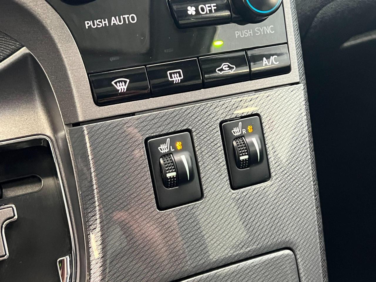 2016 Toyota Venza Limited AWD+Camera+GPS+PanoRoof+CLEAN CARFAX - Photo #36