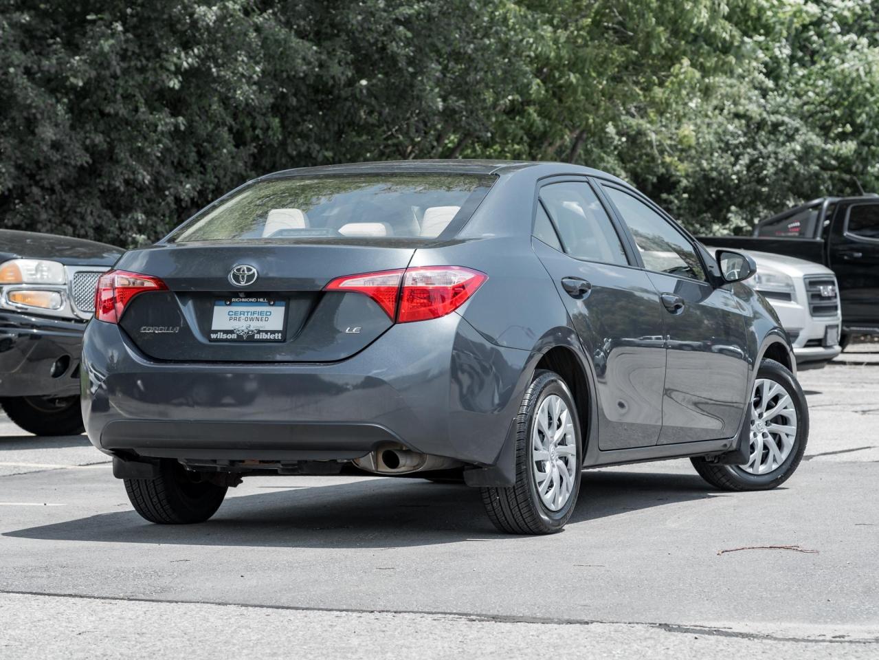 2017 Toyota Corolla LE Photo4