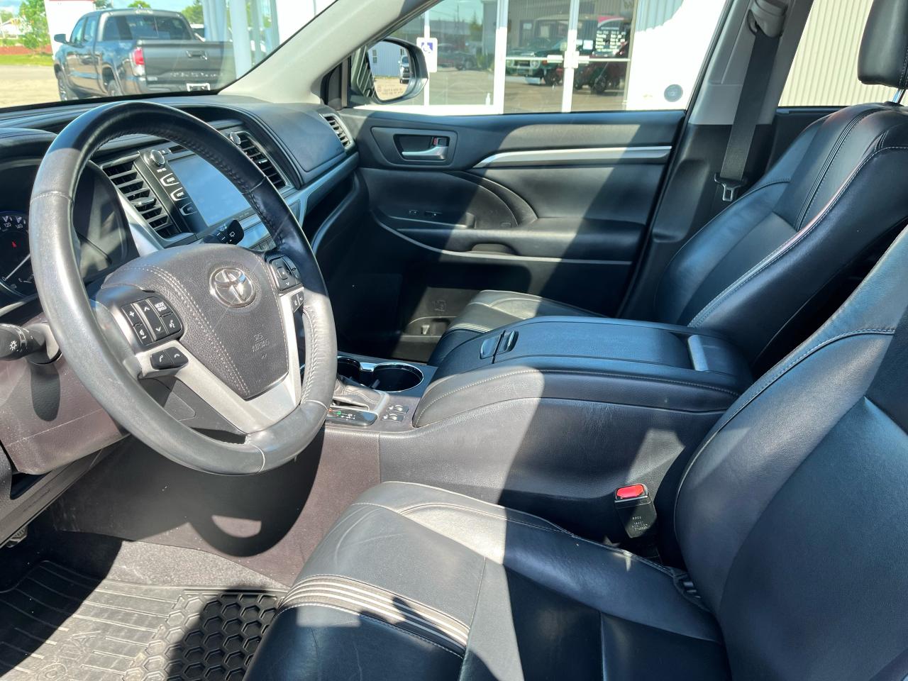2018 Toyota Highlander SE AWD Photo