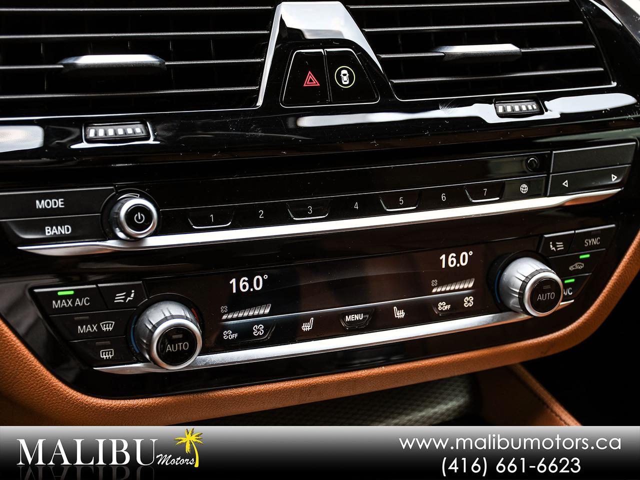 2020 BMW 5 Series m sport  HEADS UP DISPLAY Photo