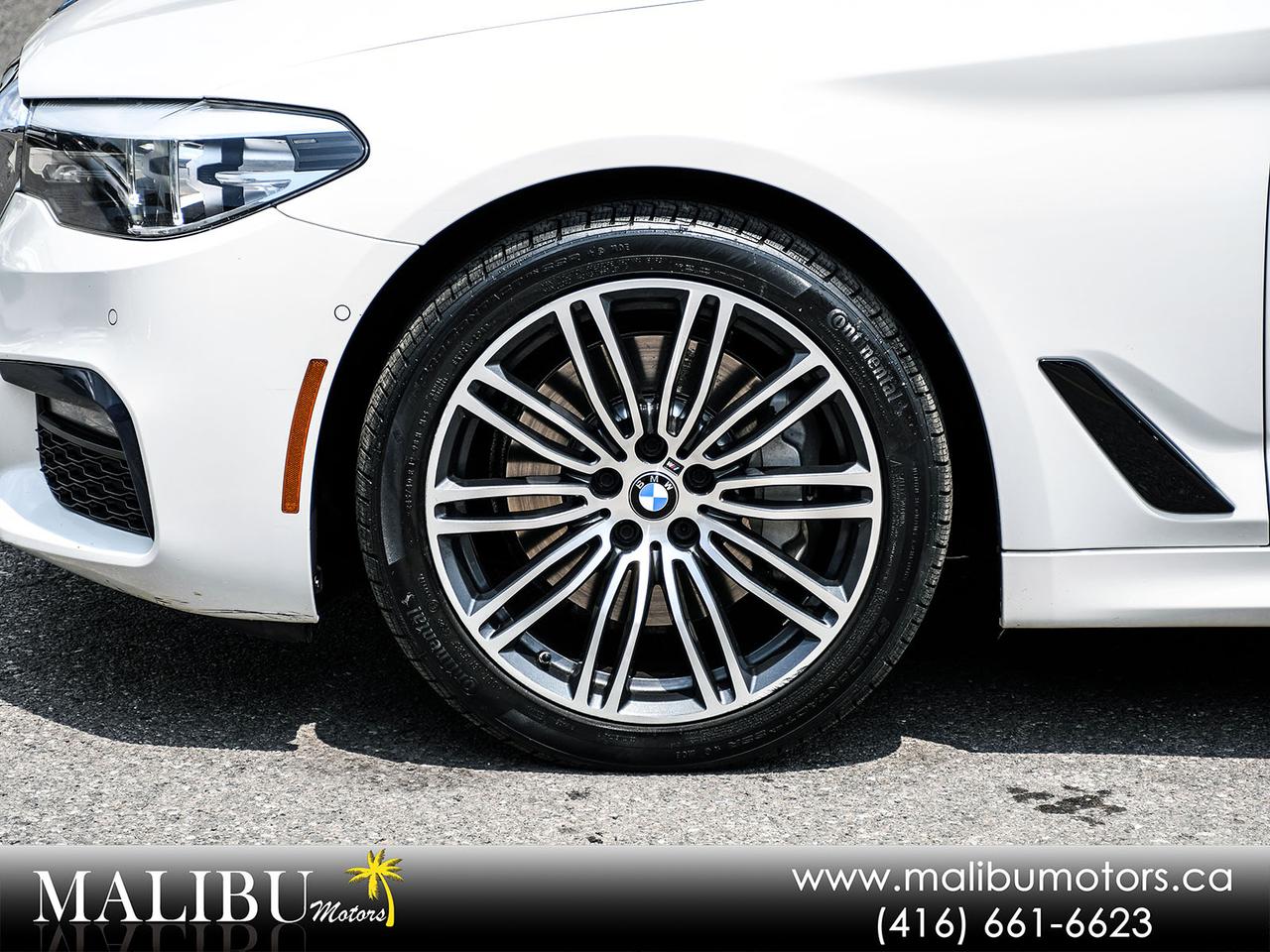 2020 BMW 5 Series m sport  HEADS UP DISPLAY Photo