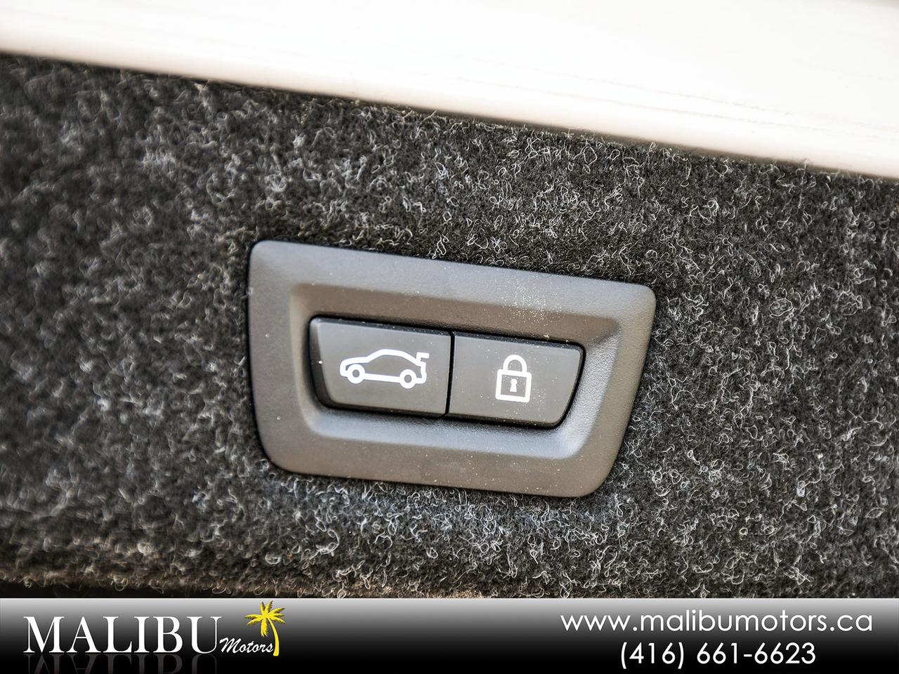 2020 BMW 5 Series m sport  HEADS UP DISPLAY Photo