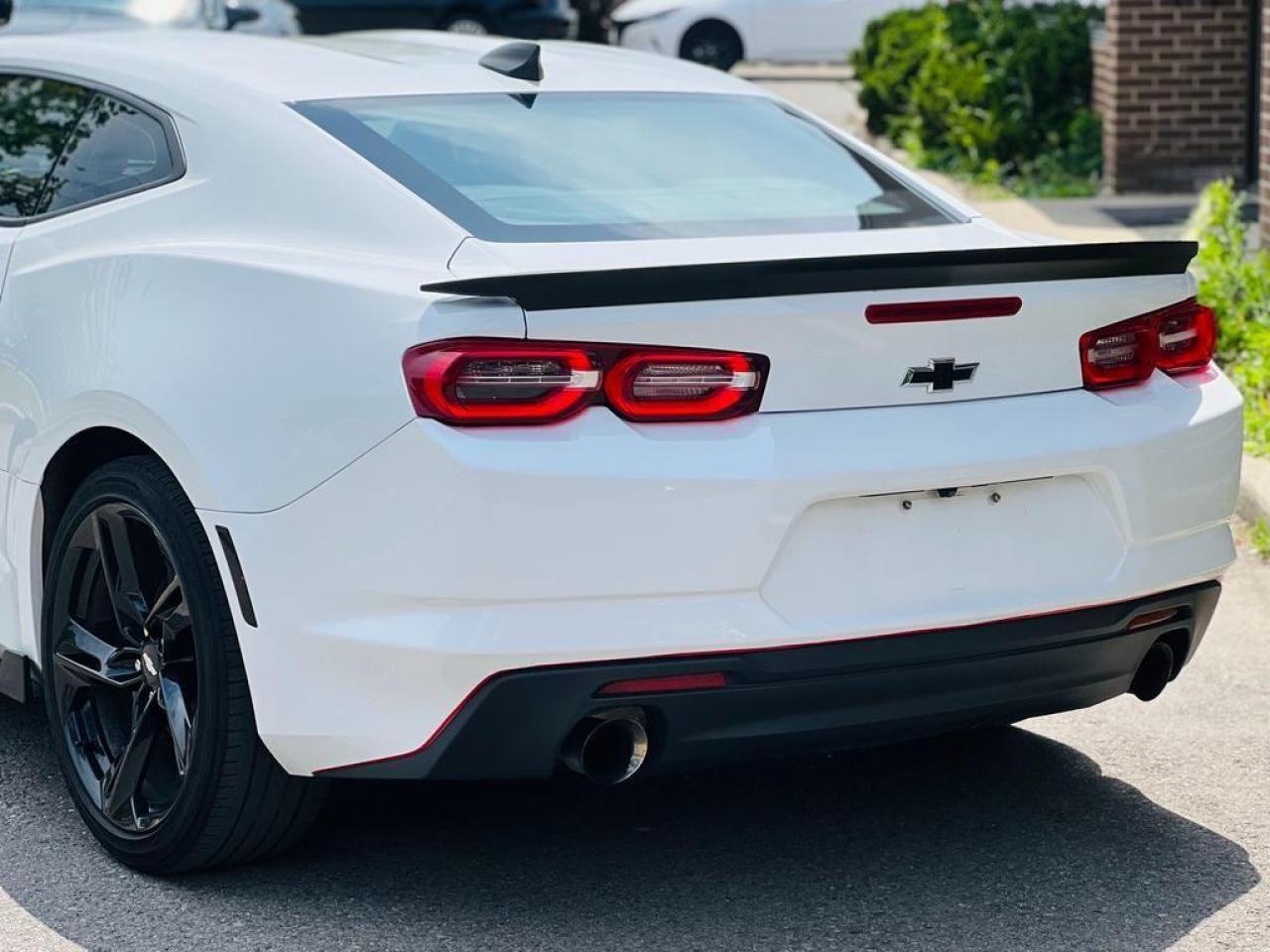 2019 Chevrolet Camaro 1LT Photo3