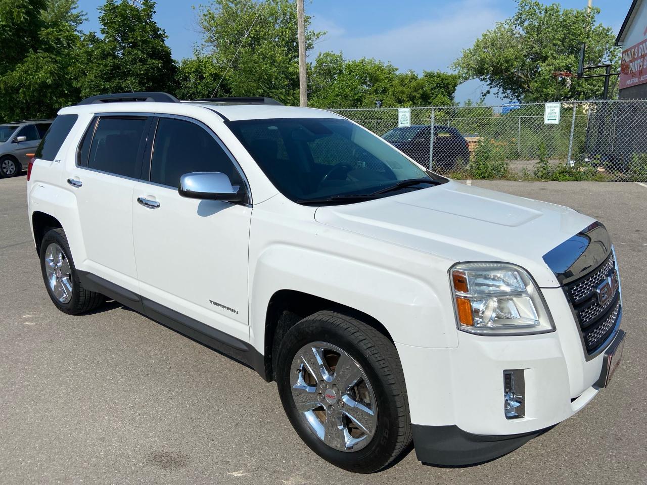 2015 GMC Terrain SLT ** NAV, HTD LEATH, BACK CAM **