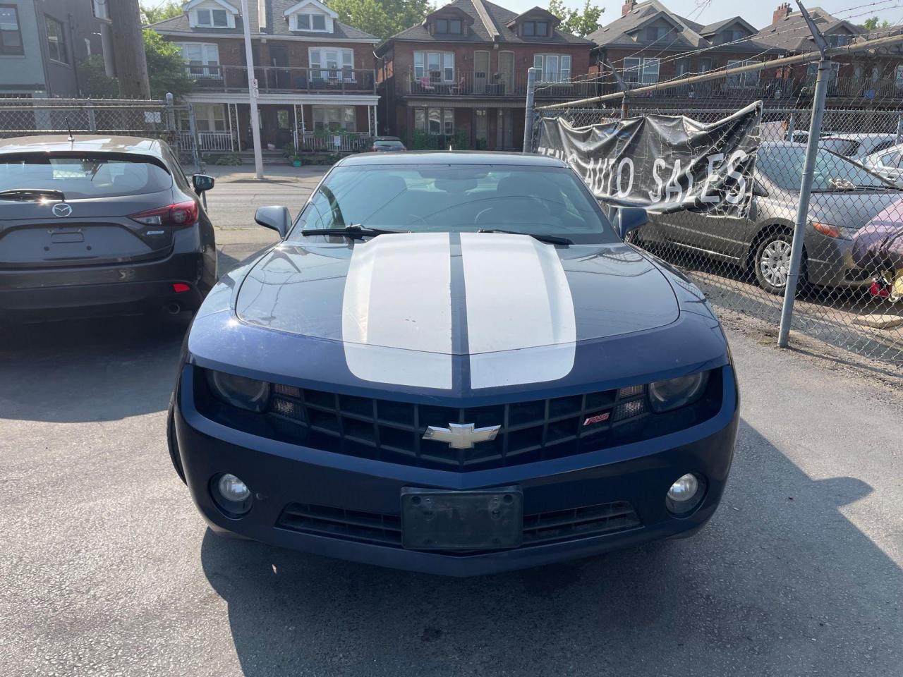 2011 Chevrolet Camaro 2LT *SUNROOF, LEATHER SEATS, REMOTE START* - Photo #2