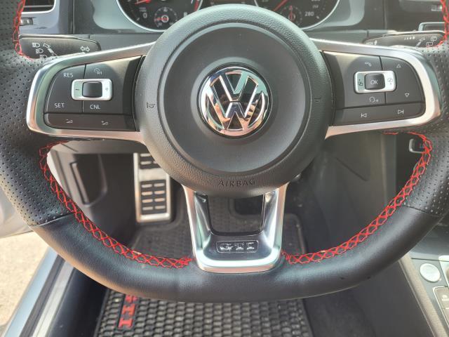 2016 Volkswagen GTI AUTOBAHN Photo10