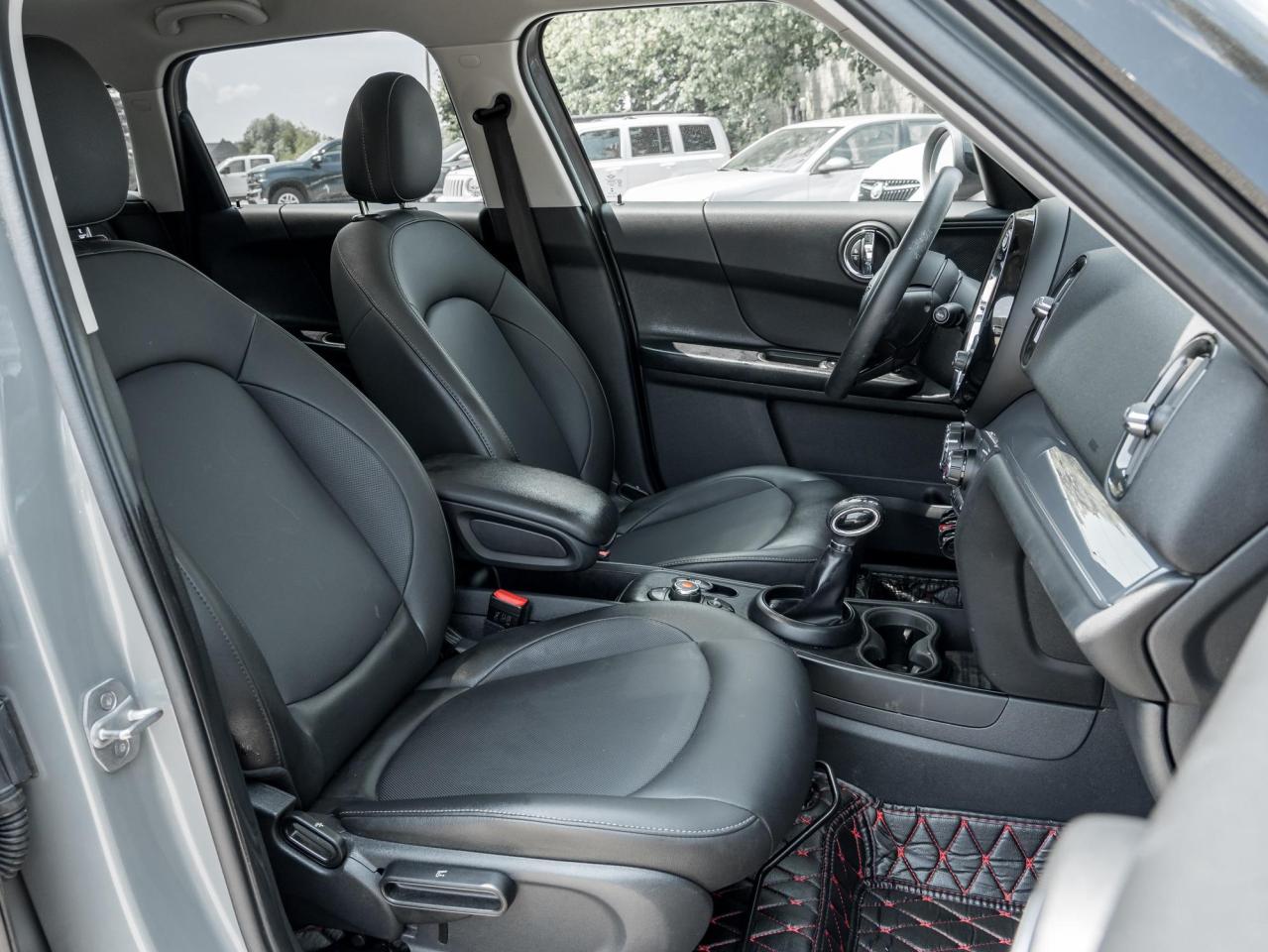 2019 MINI Cooper Countryman Cooper Photo