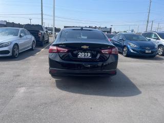 2019 Chevrolet Malibu AUTO Sdn  w/1LT NO ACCIDENT CAMERA BLETOOTH ALLOY - Photo #4