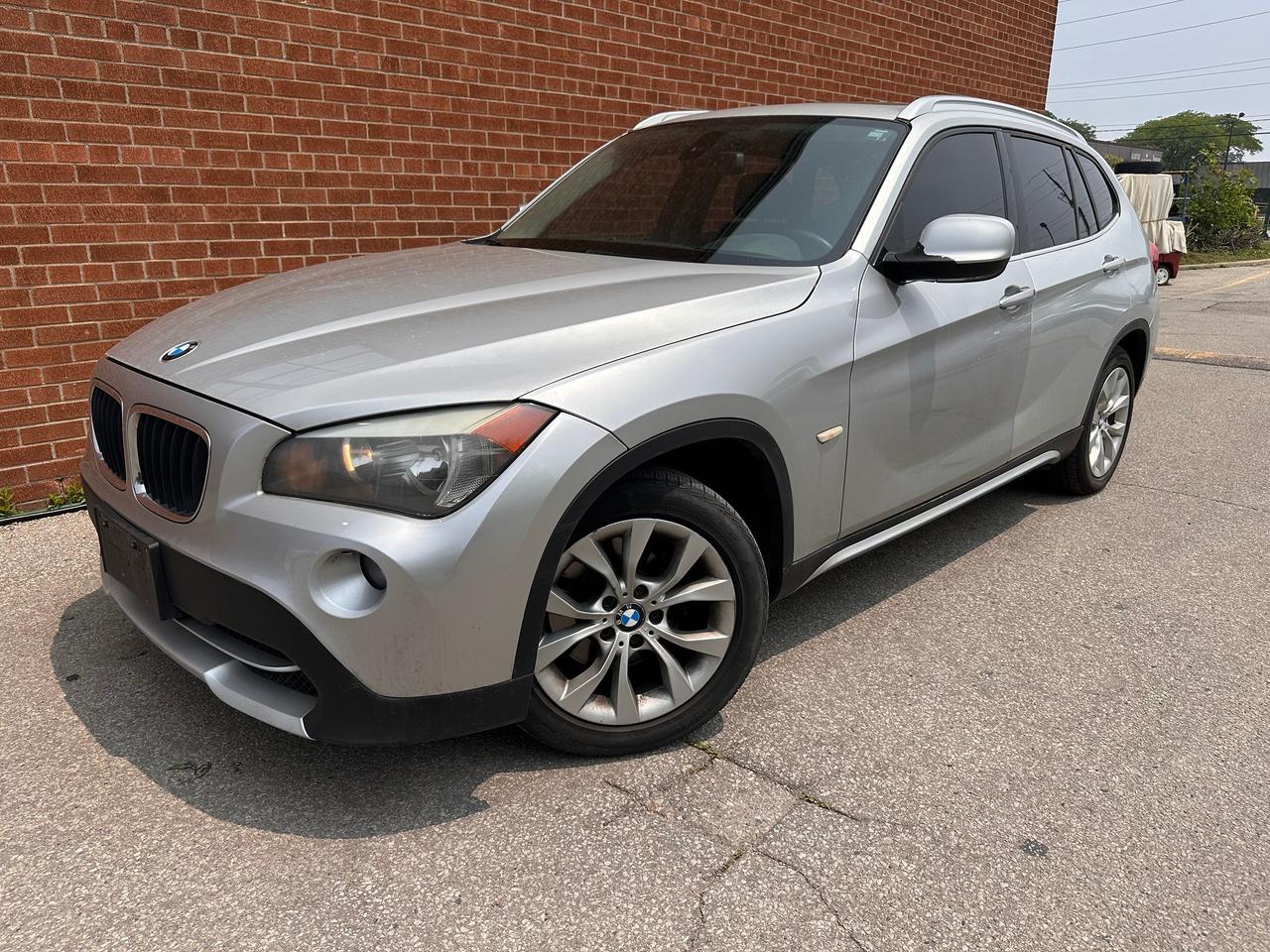 2012 BMW X1 28i AWD, Certified with Warranty, Leather, Roof Photo3