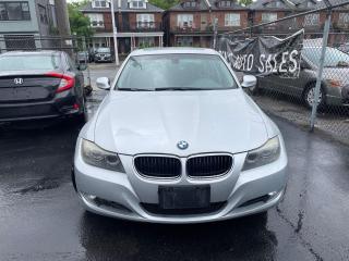 2009 BMW 3 Series 328i xDrive *AWD, LEATHER HEATED SEATS, SUNROOF* - Photo #2