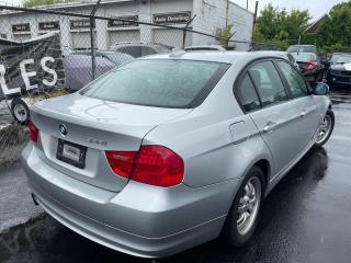 2009 BMW 3 Series 328i xDrive *AWD, LEATHER HEATED SEATS, SUNROOF* - Photo #4