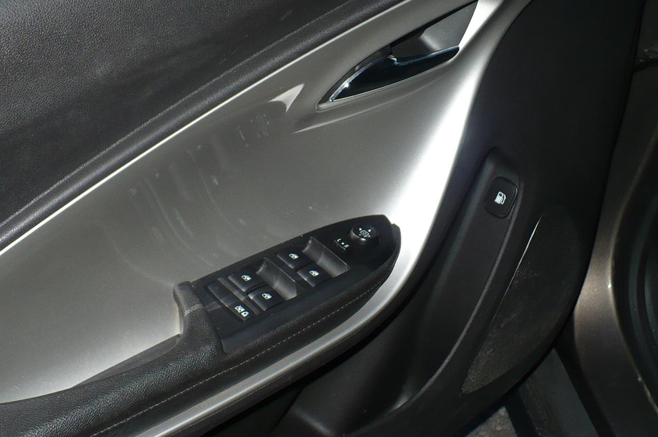 2015 Chevrolet Volt 5dr Hb Photo