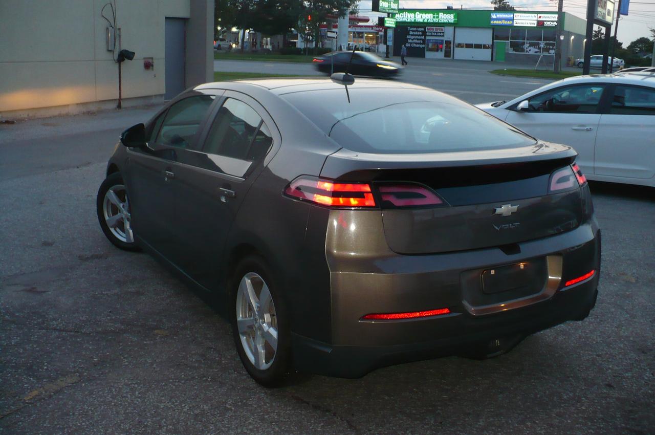 2015 Chevrolet Volt 5dr Hb Photo