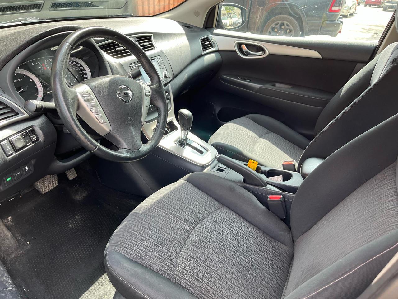 2015 Nissan Sentra SV Photo