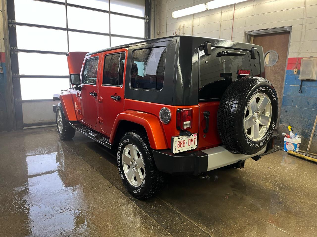 2009 Jeep Wrangler Sahara Photo3
