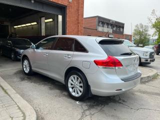 2012 Toyota Venza  - Photo #4